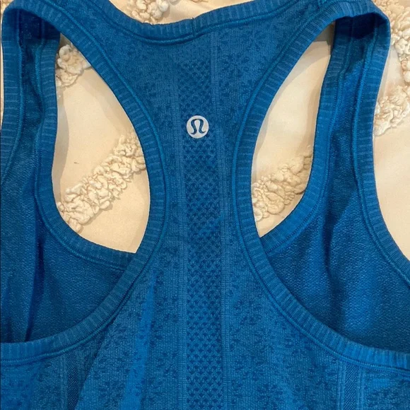 Lululemon Tank Top - Picture 3 of 4